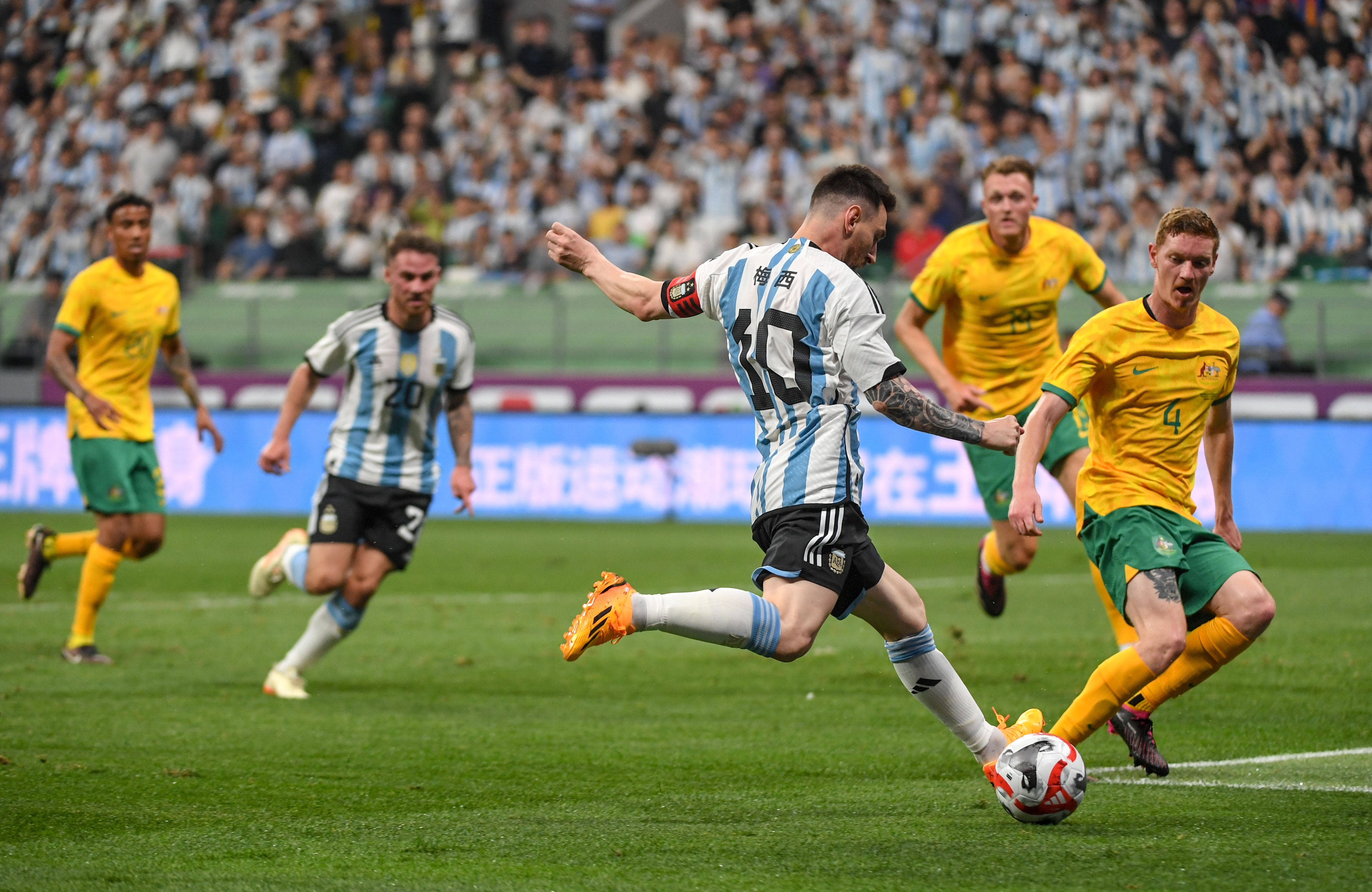 广东队詹姆斯哈登 广东队詹姆斯哈登